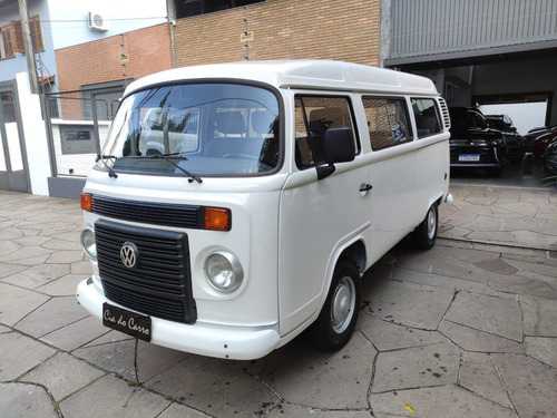 Volkswagen Kombi 1.4 Lotação Total Flex 3p