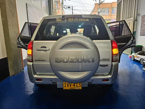 Suzuki Grand Vitara 2.4 4x2 Automática