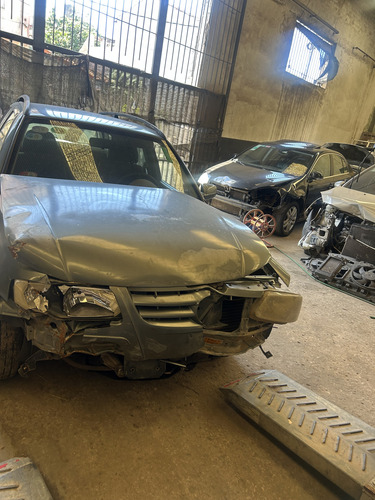 Volkswagen Gol Country 1.6n Gnc Chocado Poco Frente Solament