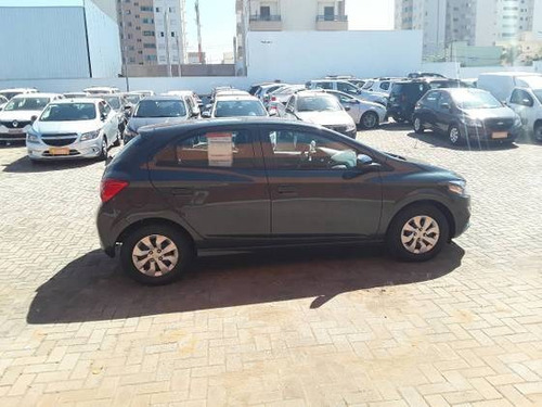 Imagem 9 de 9 de Chevrolet Onix 1.0 Mpfi Lt 8v Flex 4p Manual