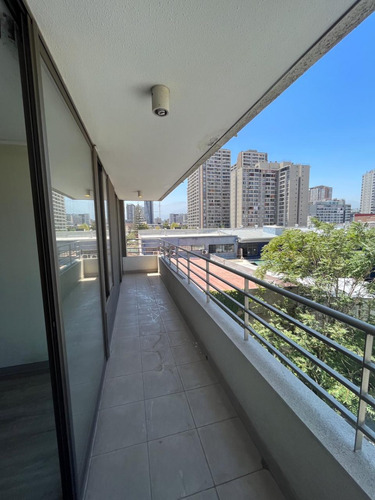 Amplio Dpto. 2 Dormitorios 2 Baños, Precio Excepcional !