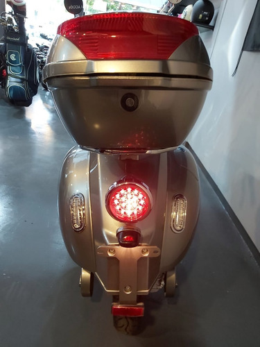 Imagen 8 de 18 de Scooter Electrico No Vespa Full 50km Aut 50km/velocidad D