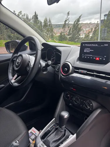 Mazda 2 Carbón edition