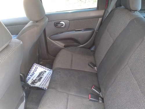 Nissan Livina 1.6
