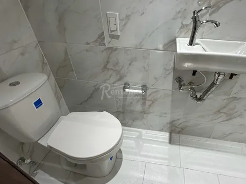 Apartamento En Arriendo En Patio Bonito. Cod A776031