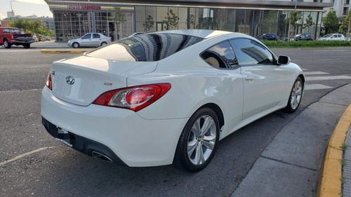 Hyundai Genesis 2.0t 2012 73000kms Impecable