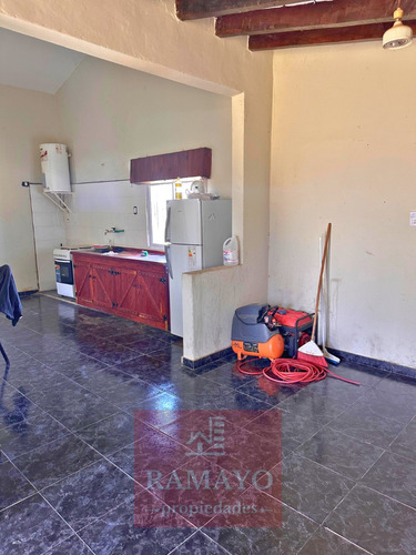 Excelente Predio Comercial, 3 Piletas, Baños, San Vicente, Alquila Ramayo Propiedades