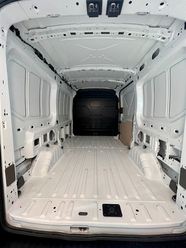 Imagen 2 de 16 de Ford Transit Furgon Medio Techo Elevado 0km