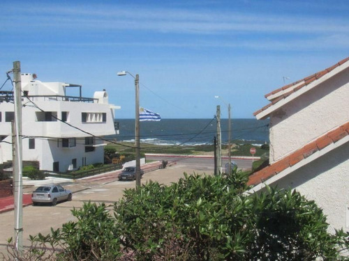 Casa En Alquiler Por Temporada De 4 Dormitorios En Peninsula