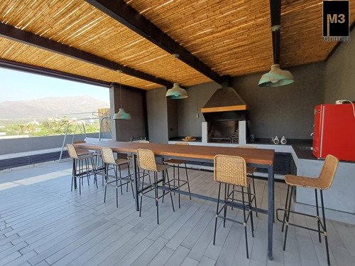 Venta Dpto. Triplex 3d/3b + Serv., Estadio Croata