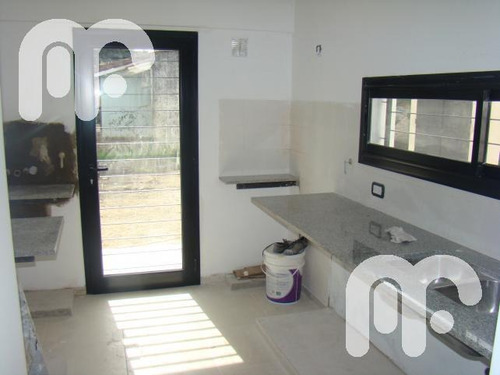 Imagen 3 de 30 de Venta Casa Complejo De Viviendas En City Bell