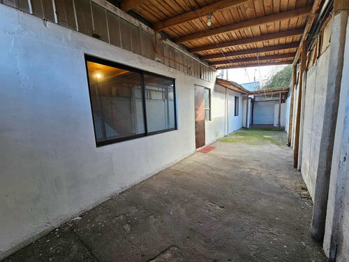 Casa De Dos Pisos Ubicada En Boldo I