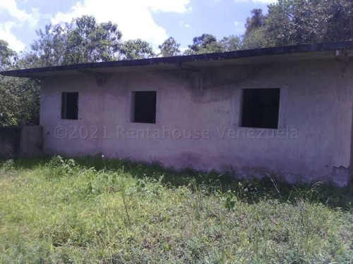 Imagen 7 de 15 de Ls Vende Terreno El Junquito Via Carayaca 23-8873