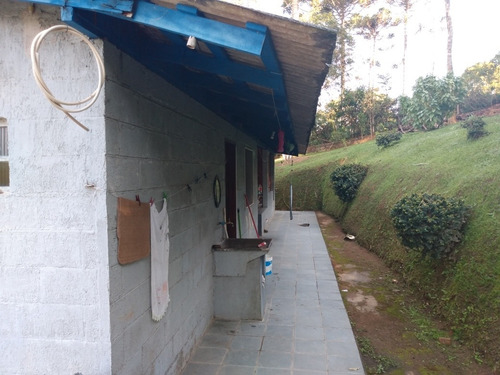 Linda Chácara Mobiliada Com Piscina