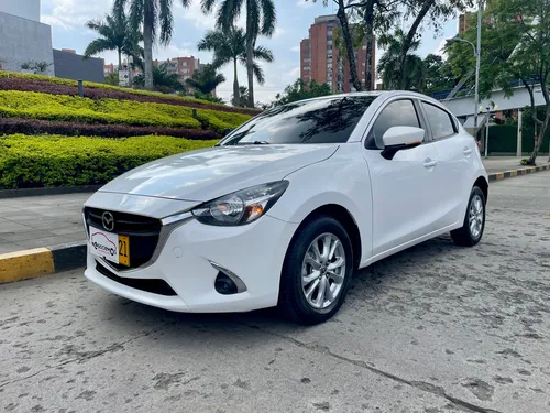 Mazda 2 Sport 1.5 Touring Mt