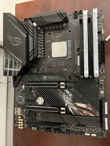 Imagen 2 de 3 de Asus Rog Strix Geforce Rtx 4090 Oc 24gb