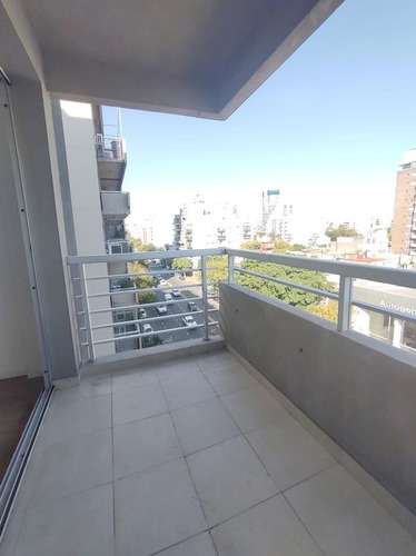 Imagen 9 de 30 de Alvarez Thomas Y Cespedes - Colegiales - 2 Amb Piso Alto!