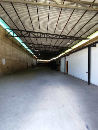 Imagen 4 de 10 de 2 Galpones En Venta, Poblado, Porlamar