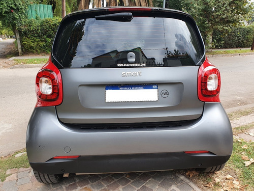 Smart Fortwo 1.0 Play 2017 Color Gris Y Rojo As Automobili