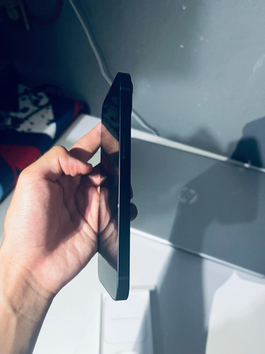 Apple iPhone 13 (128 Gb) - Negro (Usado)