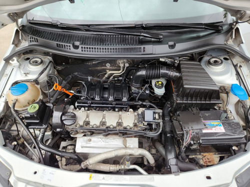Imagen 21 de 25 de Volkswagen Gol Trend 1.6 Pack Ii 101cv 2013