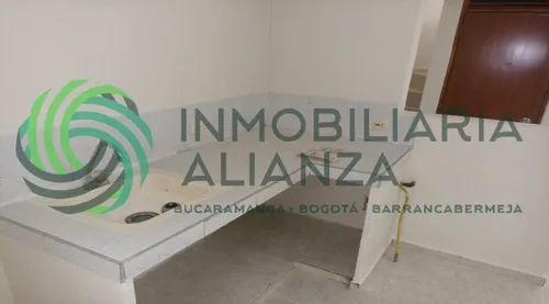 Casa En Venta En Paseo Del Puente. Cod V61679
