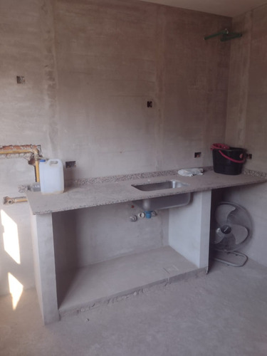 Duplex De 3 Ambientes En Venta, Ciudad Evita