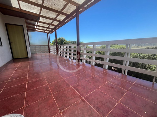 Casa En Venta De 5 Dorm. En Santo Domingo