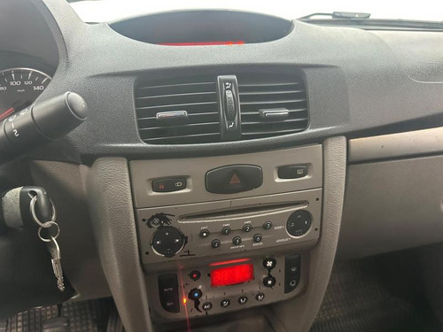 Renault Symbol Sedan Privilege 1.6 16v 4p
