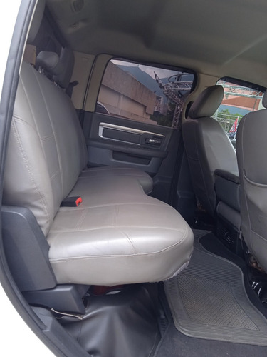 Imagen 12 de 17 de Dodge Ram 2500