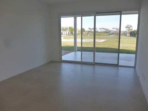 Imagen 5 de 8 de Casa En Venta En El Golf, Nordelta, G.b.a. Zona Norte