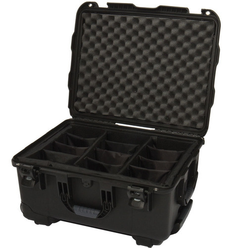 Nanuk 950 Protective Rolling Case With Foam Dividers (black)