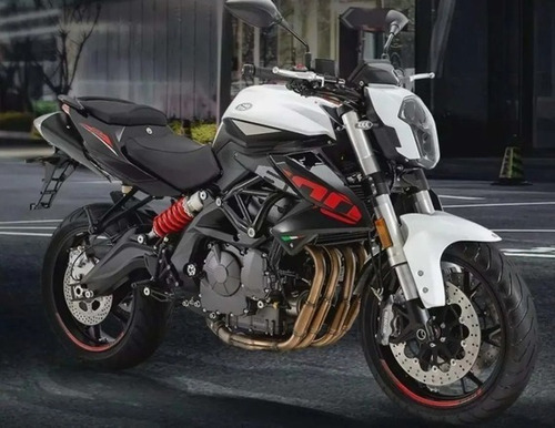 Imagen 3 de 15 de Benelli 600i