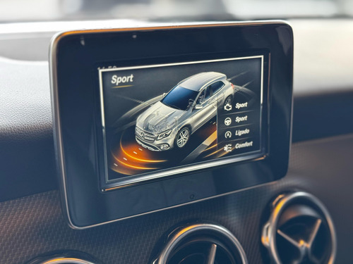 Mercedes-Benz Classe GLA 1.6 Style Turbo Flex 5p