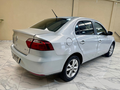 Volkswagen Voyage 1.6 Highline 101cv