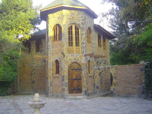 Centro De Eventos En Sector El Principal Pirque
