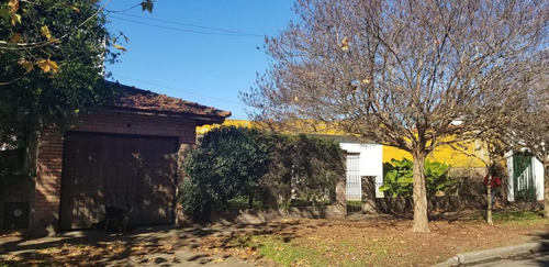 Imagen 1 de 2 de Casa A La Venta 4 Ambientes San Miguel Centro!