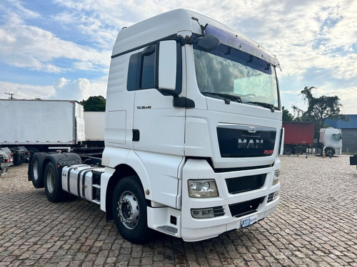 Man Tgx 28.440 6x2  Bem Calçado De Pneus Só Puxou Baú