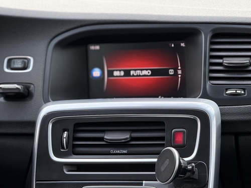Volvo S60 T5 R-Design Plus Auto
