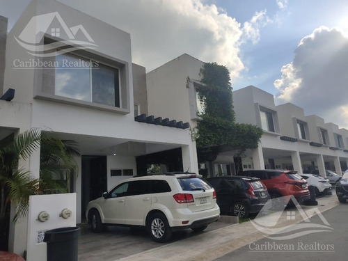 Casa En Venta En Jardines Del Sur Cancun / Codigo: N-hms4758