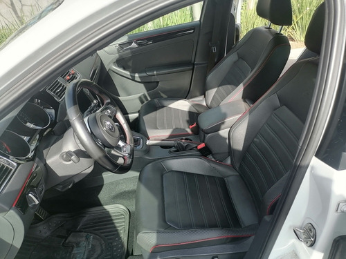Imagen 9 de 10 de Volkswagen Jetta 2.0 Gli Dsg At 2016