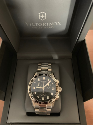Relógio Victorinox Swiss Army Masculino Aço