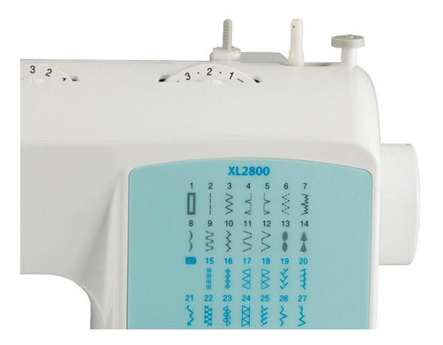 Máquina de coser Brother XL2800 portable blanca 110V - 120V