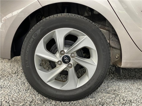 Hyundai Hb20 1.6 Comfort Plus 16v Flex 4p Manual
