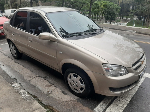 Imagem 2 de 14 de Chevrolet Classic 2014 1.0 Ls Flex Power 4p