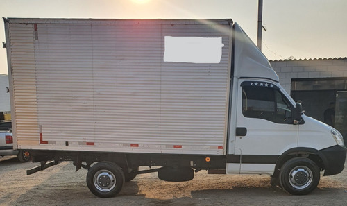 Imagem 3 de 15 de Iveco Daily 35s14