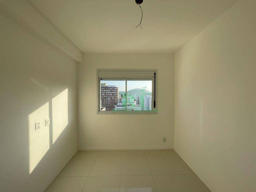 Imagem 21 de 24 de Cobertura Duplex Moderna, Vista Para O Mar, Beira Mar, Área De Lazer, 4 Dormitórios Sendo 3 Suítes, 2 Vagas De Garagem, Pitangueiras, Guarujá/sp. - Co0221
