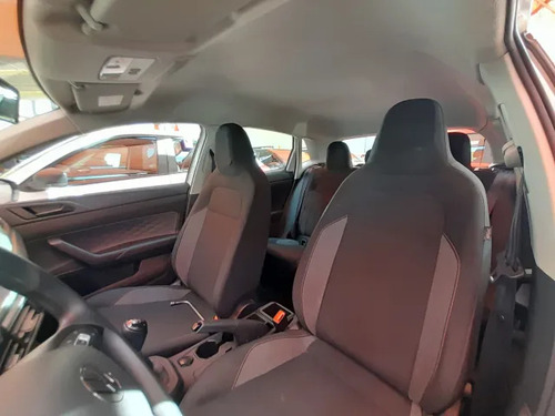 Volkswagen Pólo MPI (Flex)