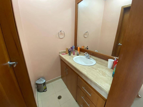 Imagen 21 de 24 de Townhouse En Venta En Mañongo Cod. 156464