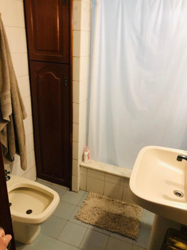 Imagen 16 de 20 de Casa En Venta De 4 Ambientes Con Cochera En Lanús Este